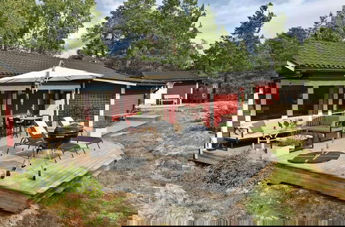 Foto 1 - 7 Person Holiday Home in Djurhamn