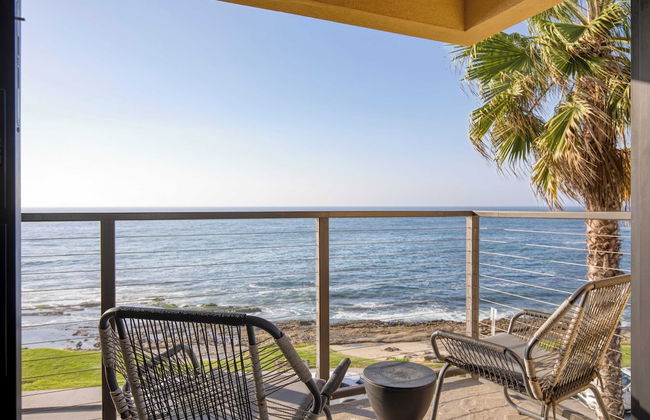 Oceanfront in La Jolla, Steps to Beach, Shops, Dining Dawn Patrol by Avantstay - Photo 30