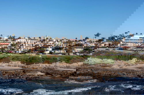 Foto 26 - Oceanfront in La Jolla, Steps to Beach, Shops, Dining Dawn Patrol by Avantstay