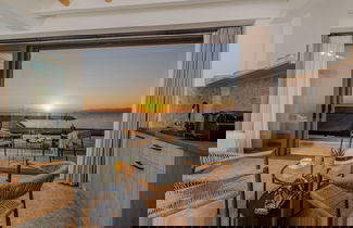 Foto 1 - Soho SeaFront Suites