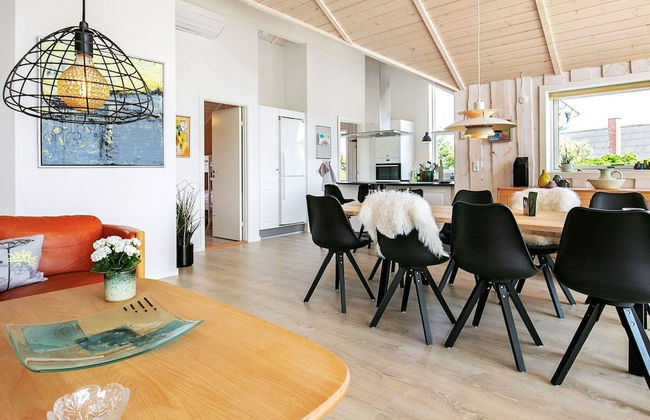 8 Person Holiday Home in Vejers Strand - Foto 13