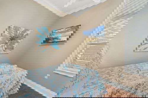 Foto 10 - Epic Beach House With Private Pool, 175 ft to the Beach, U Gotta See It!