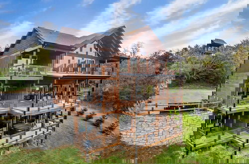 Foto 16 - Smoky Horizon by Avantstay Views + Game Room, Hot Tub & Movie Theater!