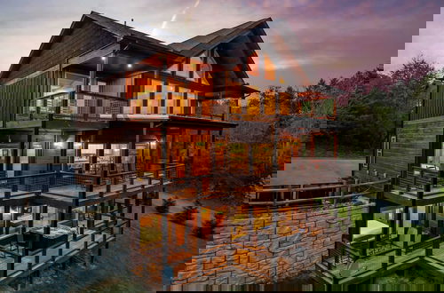 Foto 24 - Smoky Horizon by Avantstay Views + Game Room, Hot Tub & Movie Theater!