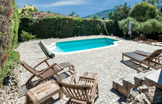 Holiday Home in La Roquette-sur-siane - Foto 19