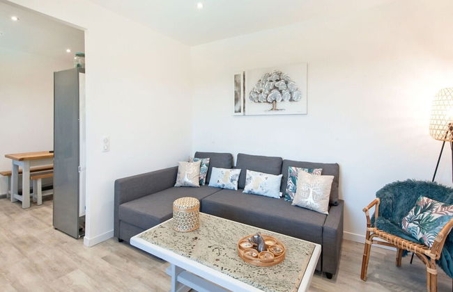 Holiday Home in La Roquette-sur-siane - Foto 11