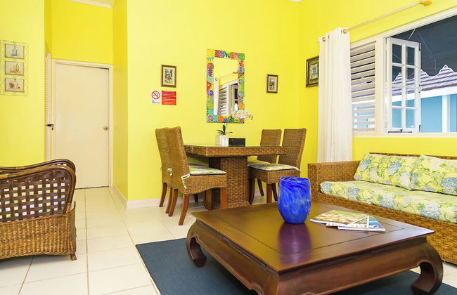 Silver Palms Charming 1BR Private Beach and Pool - Photo 6