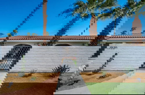 Photo 1 - Mountain View Mid-century