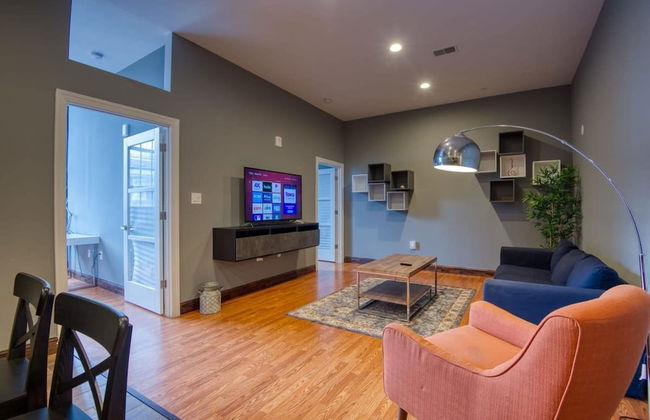 Sosuite 2BR Apt w W D Gym On-site Restaurant - Foto 31