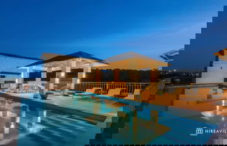 Photo 2 - Irene Altezza by Hireavilla -2 3BR Apt With Pool