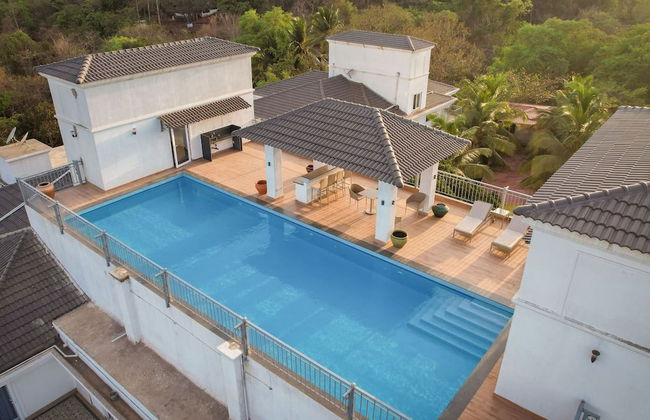 Irene Altezza by Hireavilla -2 3BR Apt With Pool - Foto 3