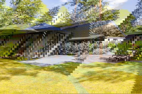Foto 1 - Lodge in Netherlands With Furnished Terrace