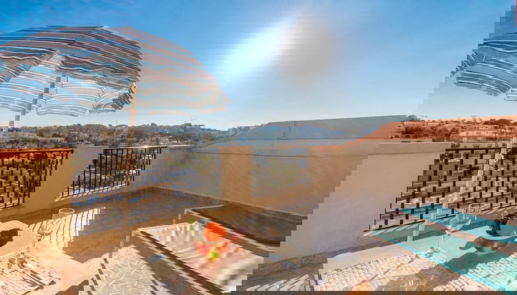 Foto 1 - Merill Pool and Sea Penthouse Apart 6