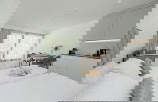 Photo 2 - Sea&lake 209 With Parking by Renters