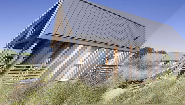 Foto 1 - Modern Lodge Near the Beach