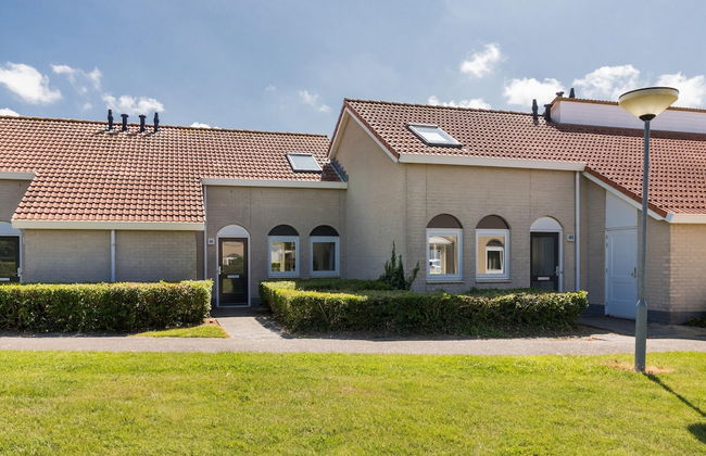 Restyled Bungalow With 2 Bathrooms, Near the Beach - Foto 28