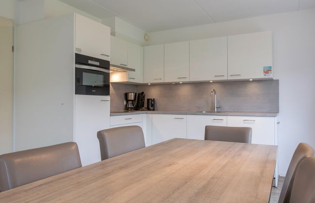 Restyled Bungalow With 2 Bathrooms, Near the Beach - Foto 18