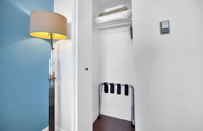 Fabulous 2-Bedroom in the Heart of Grove - Photo 13