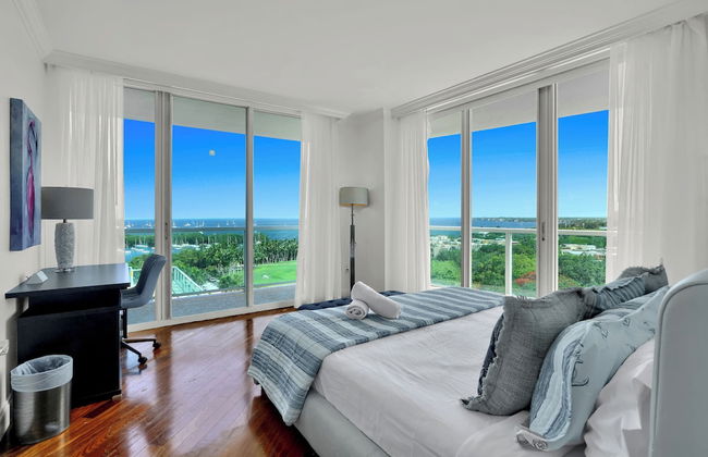 Fabulous 2-Bedroom in the Heart of Grove - Photo 1
