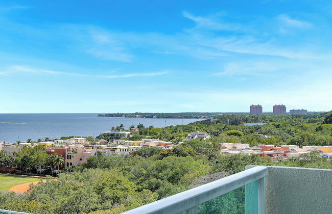 Tropical Paradise - Spacious 3-Bedroom - Photo 47