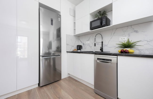 Spacious Apartment for 4 by Renters - Photo 10