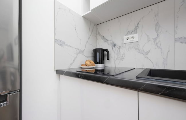 Spacious Apartment for 4 by Renters - Photo 8