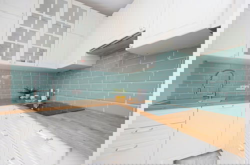 Foto 4 - Apartment Near Old Town by Renters