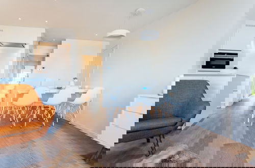Photo 15 - Apartment by the Beach