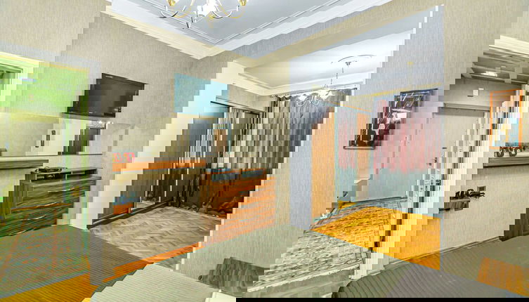 Photo 1 - Luxury Apartment with Flame Tower View