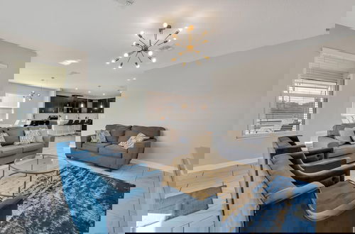 Foto 2 - Storey Lake Resort, Private Pool, and Much More!!