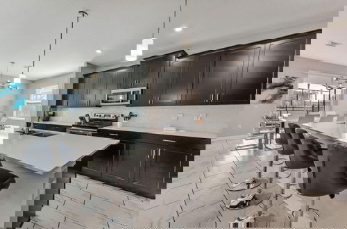 Foto 4 - Storey Lake Resort, Private Pool, and Much More!!