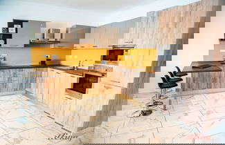 Photo 2 - Enjoy Beach Sea Views in a Modern 3 BR APT - 4