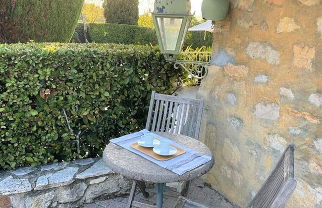 Charming Holiday Home in Mougins With Pool - Photo 24