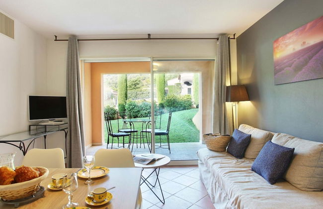 Apartment in Greoux-les-bains Near Lakes - Foto 10
