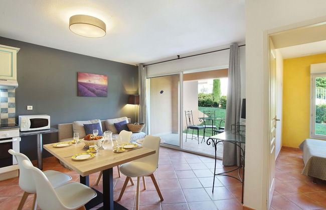 Apartment in Greoux-les-bains Near Lakes - Foto 23