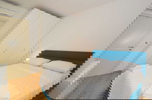 Foto 9 - Family Friendly Spacious Apartment With Garden and Terrace