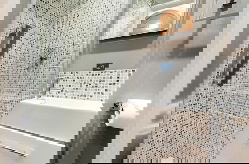 Foto 15 - Bright and Modern Mayfair Apartment