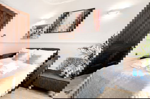 Foto 7 - Bright and Modern Mayfair Apartment