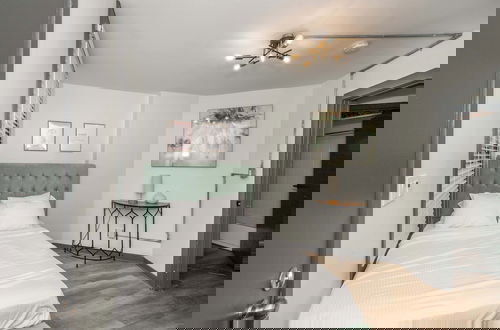 Photo 8 - Mansfield Modern Oasis