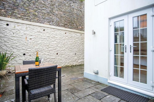 Photo 11 - Park Place - 2 Bedroom Apartment - Tenby