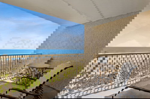 Foto 41 - Upper Unit Condo Overlooking Both the Ocean Pier and Swimming Pool by RedAwning