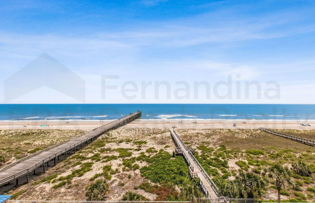 Upper Unit Condo Overlooking Both the Ocean Pier and Swimming Pool by RedAwning - Foto 44