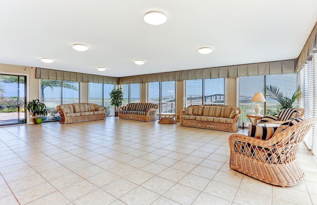 Comfortable Condo With Beautiful Ocean view by RedAwning - Foto 10