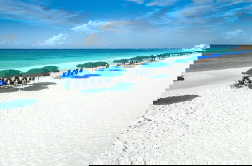 Foto 48 - Oceania 902 - Gulf Front 3 BR - sleeps 6 3 Bedroom Condo by RedAwning