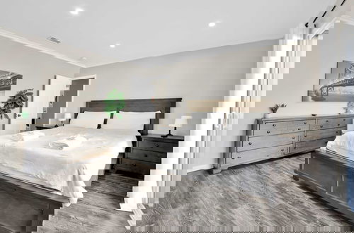 Foto 4 - Martha by Avantstay Brand New LA Valley Home