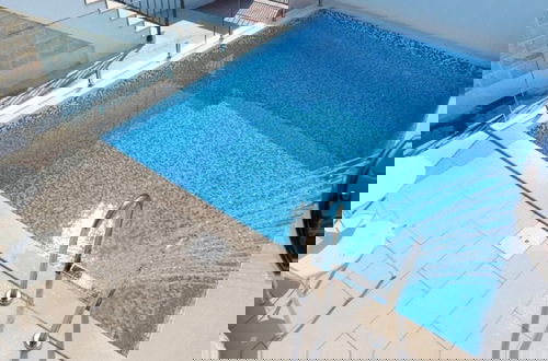 Foto 10 - Boutique Rooms - With Pool - 1 - R101