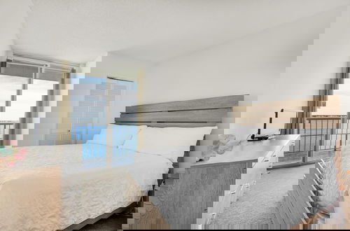 Foto 3 - Tristan Towers Unit 10A