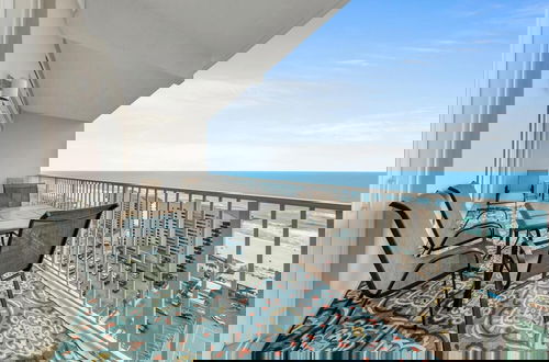Foto 60 - Laketown Wharf Penthouse 2026