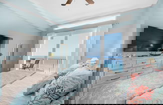Foto 1 - Laketown Wharf Penthouse 2026
