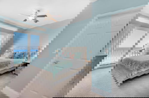 Foto 5 - Laketown Wharf Penthouse 2026